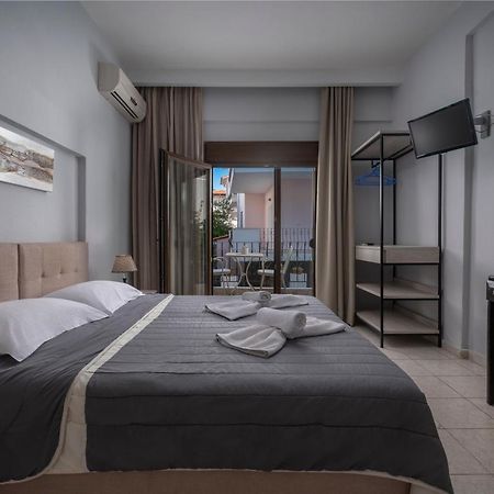 Adonis Hotel Пефкохори Экстерьер фото
