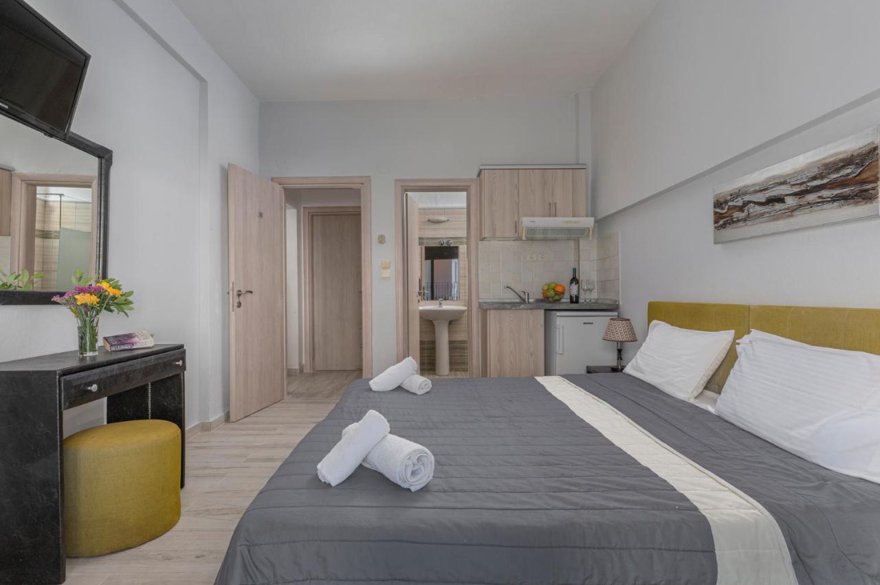 Adonis Hotel Пефкохори Экстерьер фото