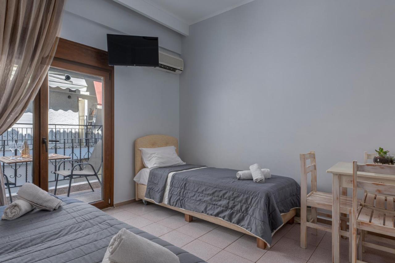 Adonis Hotel Пефкохори Экстерьер фото