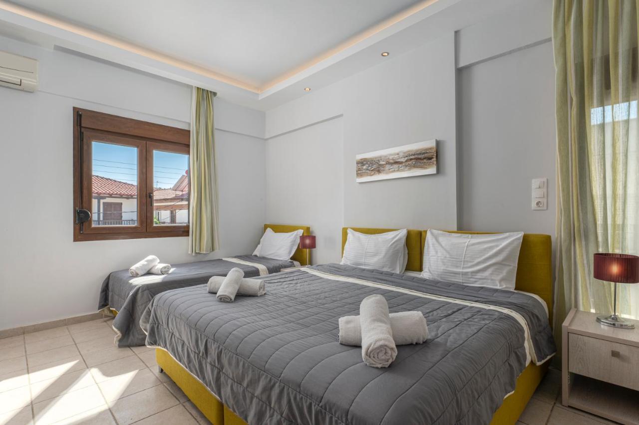 Adonis Hotel Пефкохори Экстерьер фото