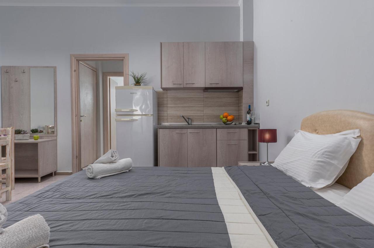 Adonis Hotel Пефкохори Экстерьер фото