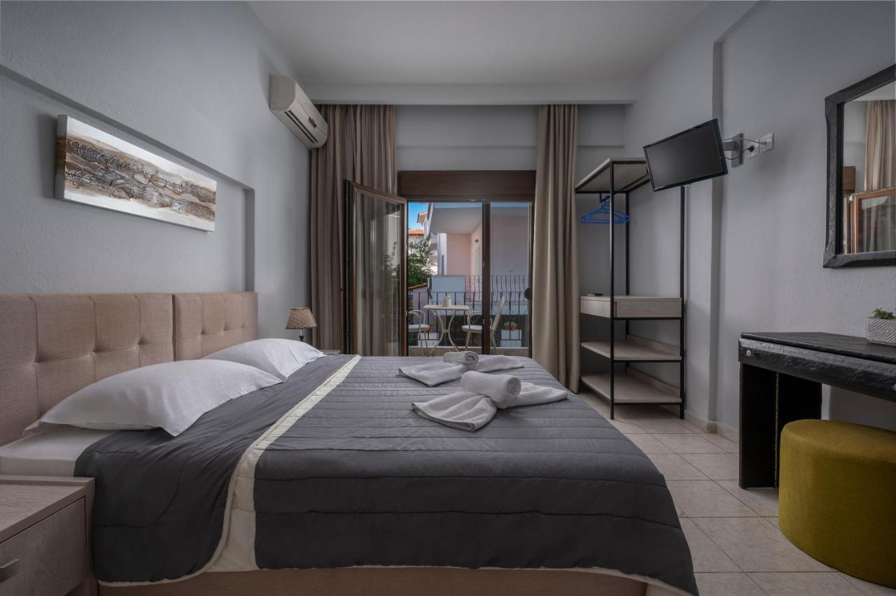 Adonis Hotel Пефкохори Экстерьер фото