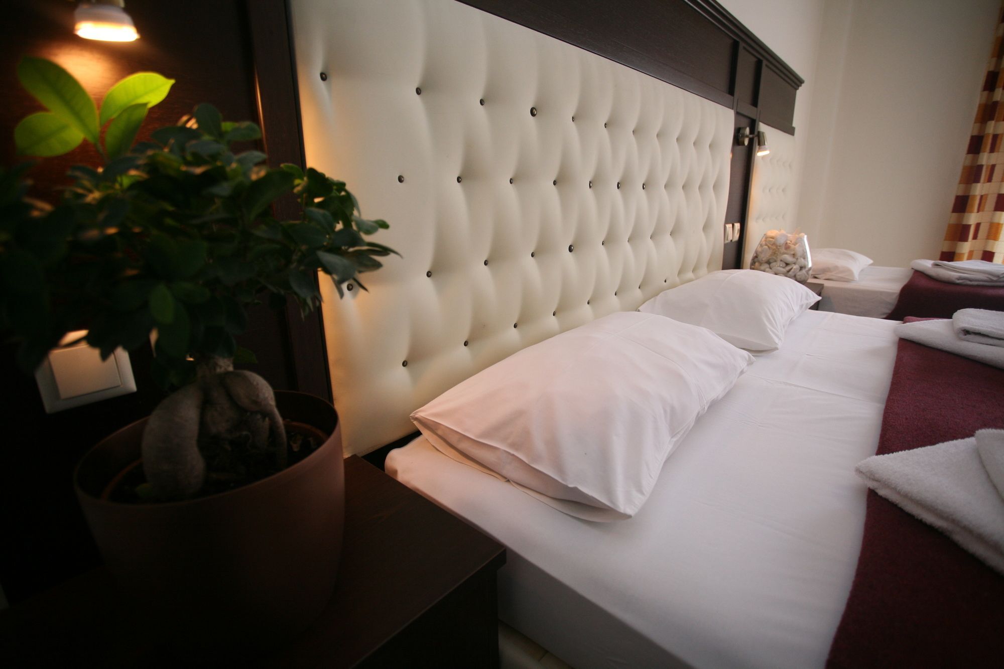 Adonis Hotel Пефкохори Экстерьер фото